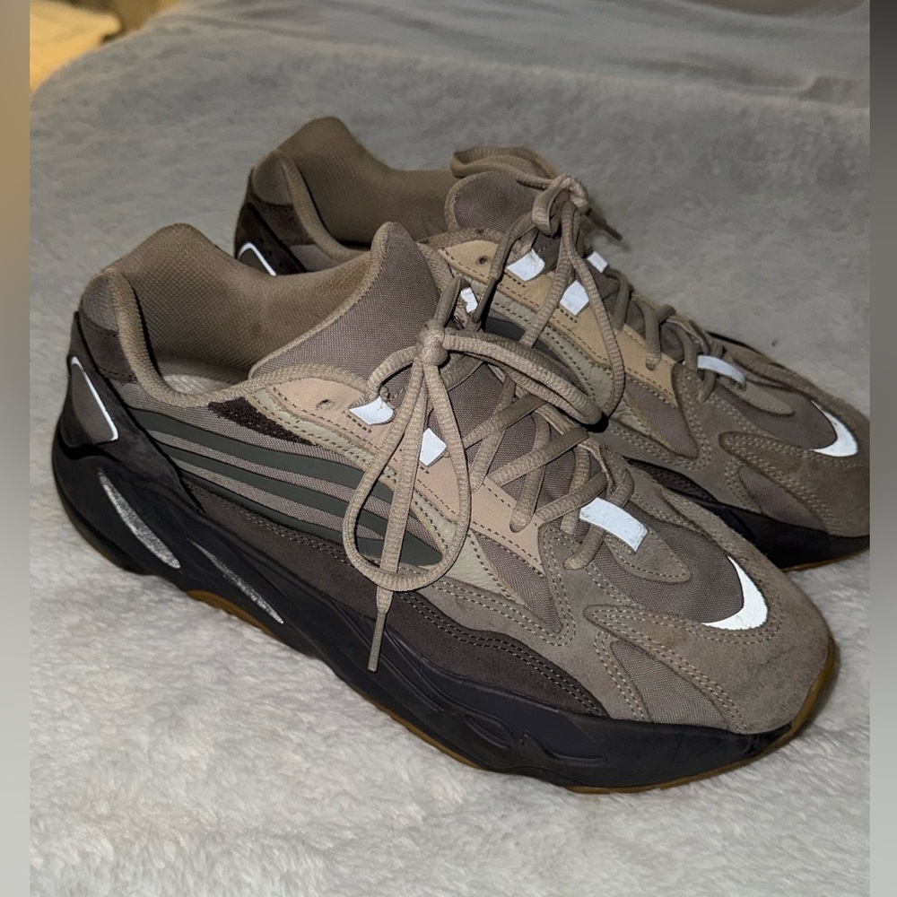 Yeezy Boost 700 V2 'Tephra